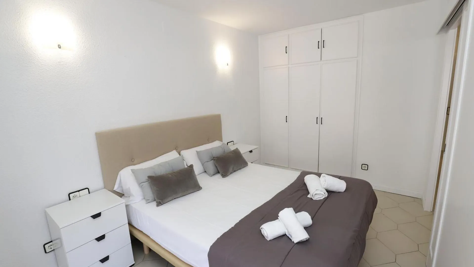 Diferentflats Novelty Apartment Salou
